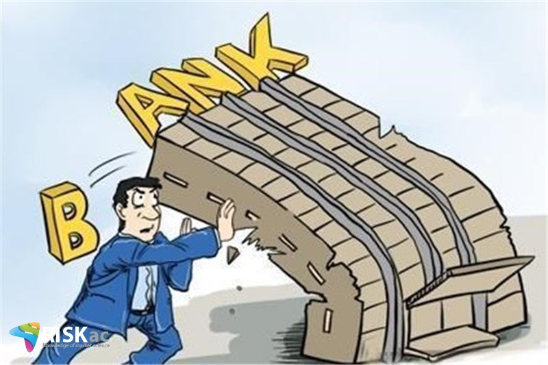 بحران بانکی باید بین همه بخشها توزیع شود