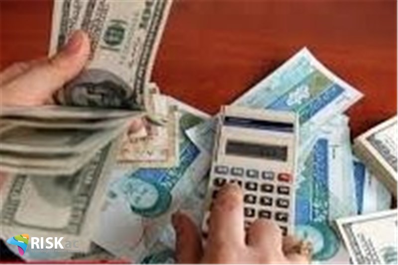 کاهش عرضه دلار و افزایش نقدینگی