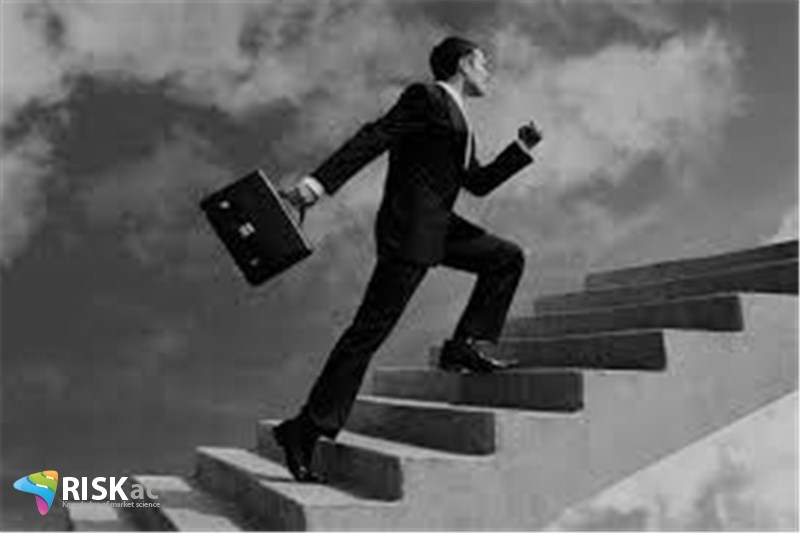 پاسخگویی به ریسک پلکانی است