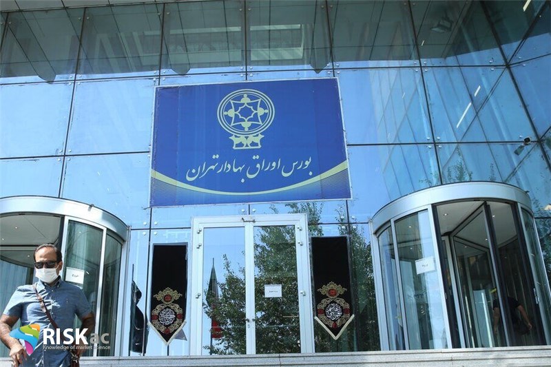 در بورس تهران هیچکس بدتر از حقوقی ها عمل نمی کند